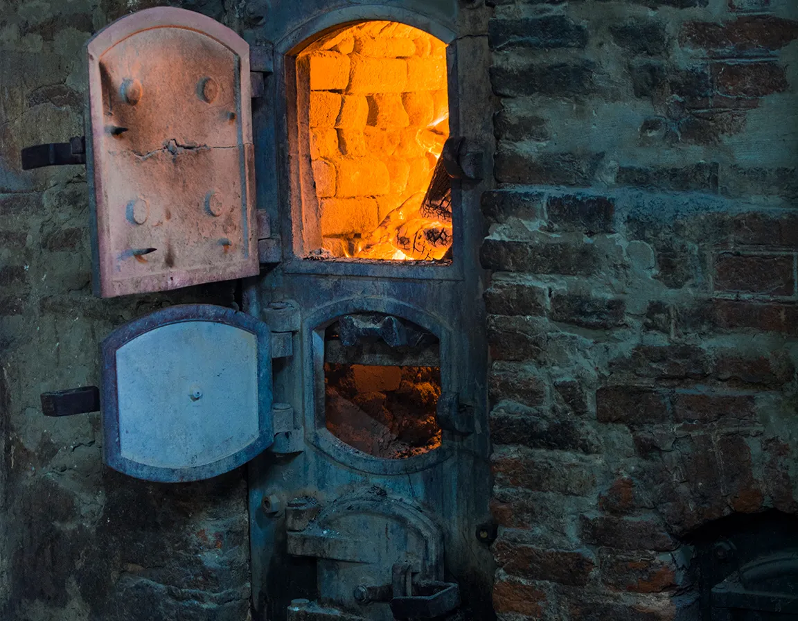 Изображение старых печей